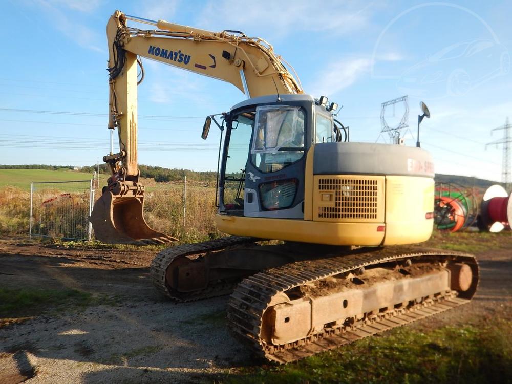 Komatsu  228USLC 3EO