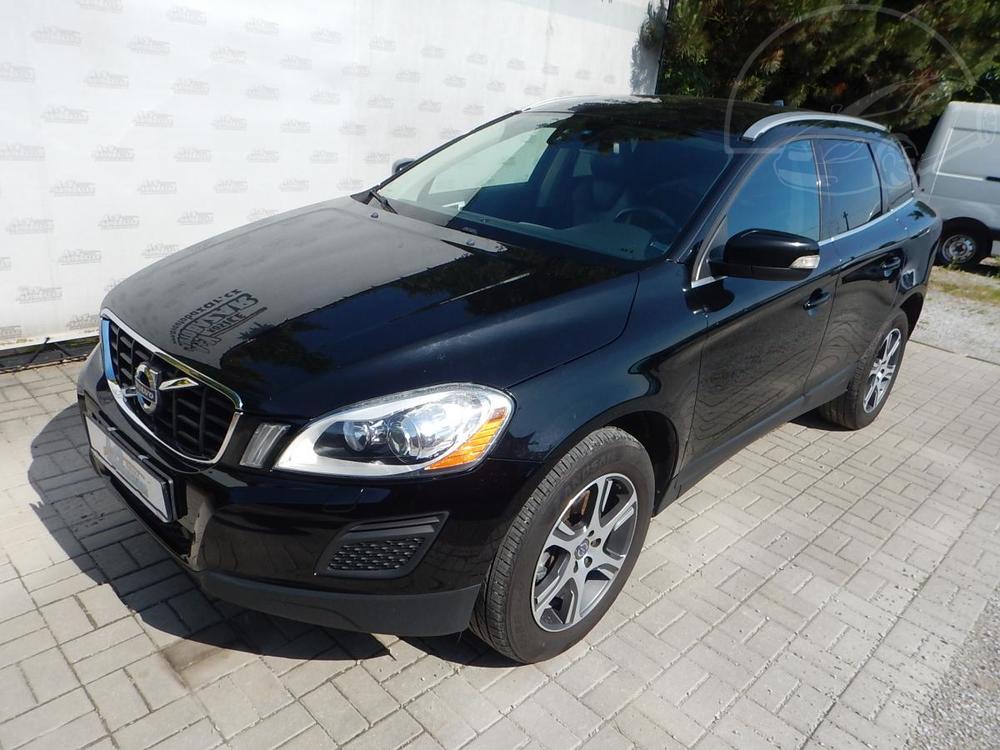 Volvo XC60 2.4 D5 AWD, DIGIKLIMA, TAN