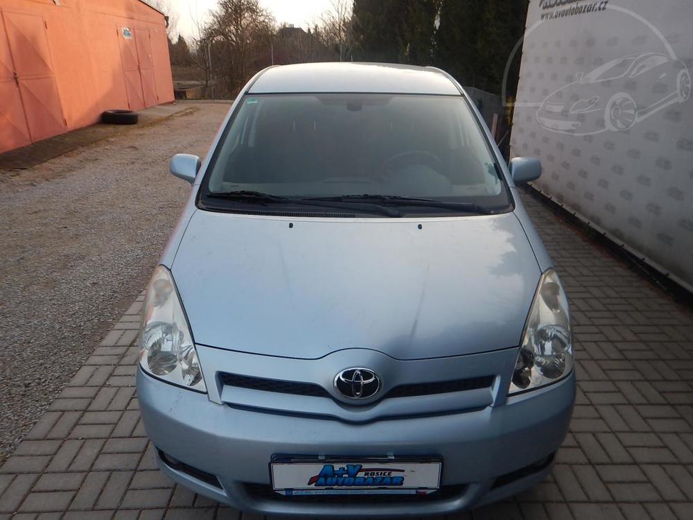 Toyota Corolla Verso 2.2 Did 130 kw 7 mst tan