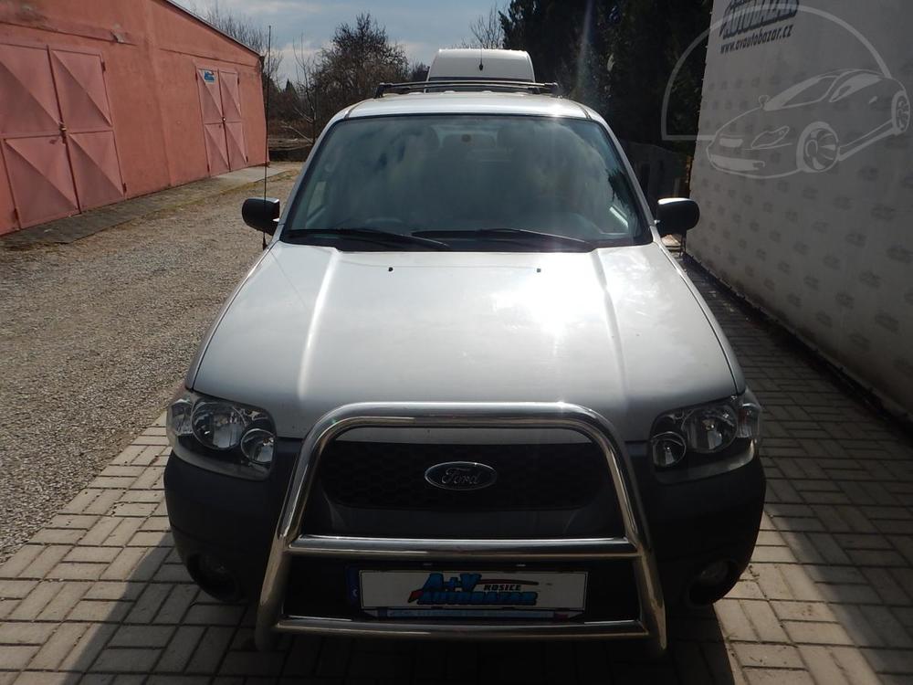 Ford Maverick 2.2 i 110 kw tan4x4