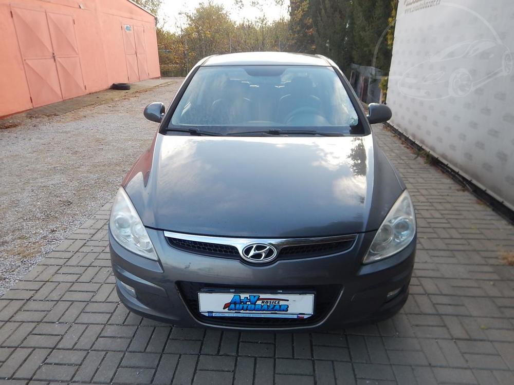 Hyundai i30 2.0 CRdi 103 kw Premium