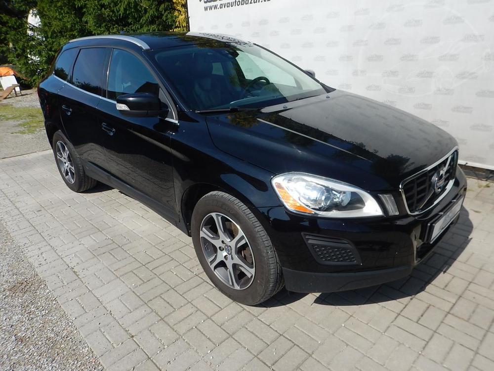 Volvo XC60 2.4 D5 AWD, DIGIKLIMA, TAN