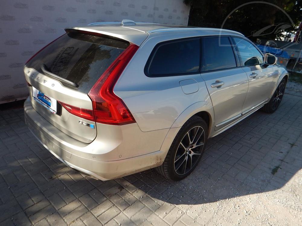 Volvo V90 CROSS COUNTRY 2.0 D