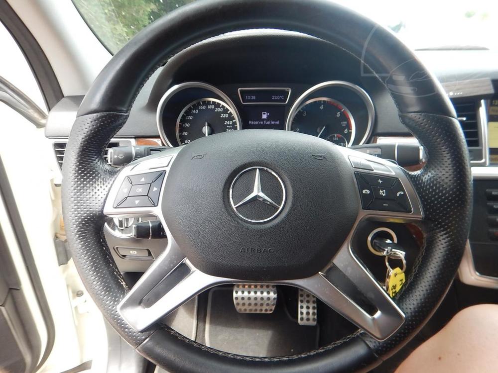 Mercedes-Benz M ML 350 BLUETEC 4 MATIC R