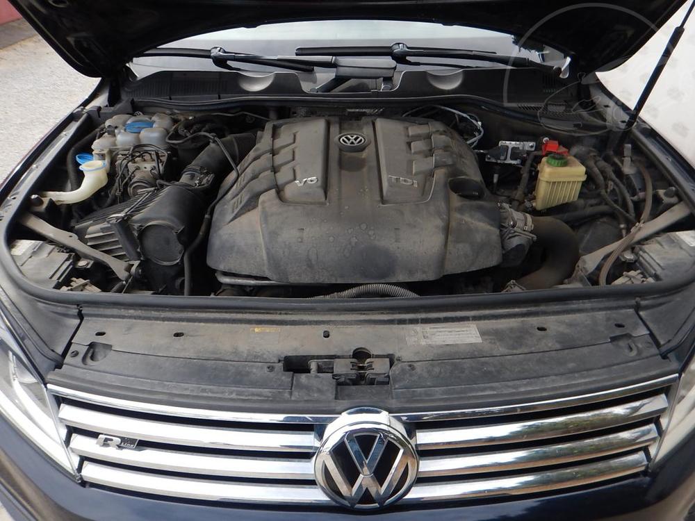 Volkswagen Touareg 3.0 TDI V6 R-LINE  EXCLUSIVE