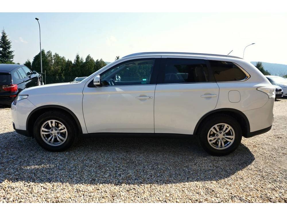 Mitsubishi Outlander INTENSE 2,3 DI-D 110 kW