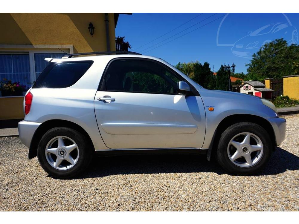 Toyota RAV4 1,8i 92 kW