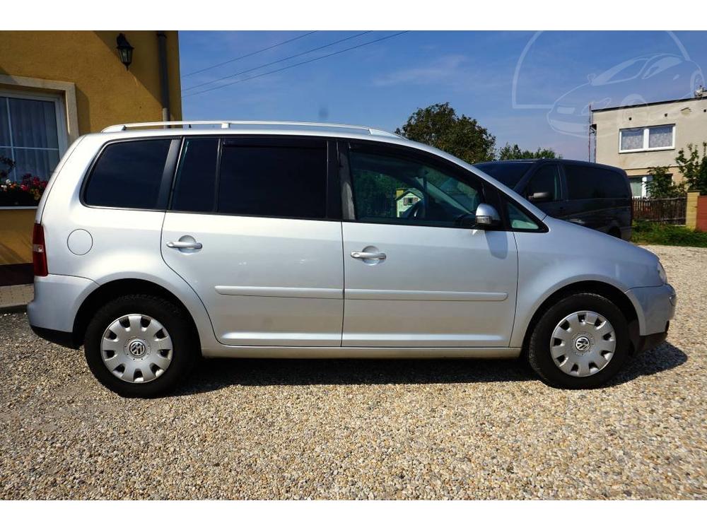 Volkswagen Touran HIGHLINE 2.0 FSI 110 kW