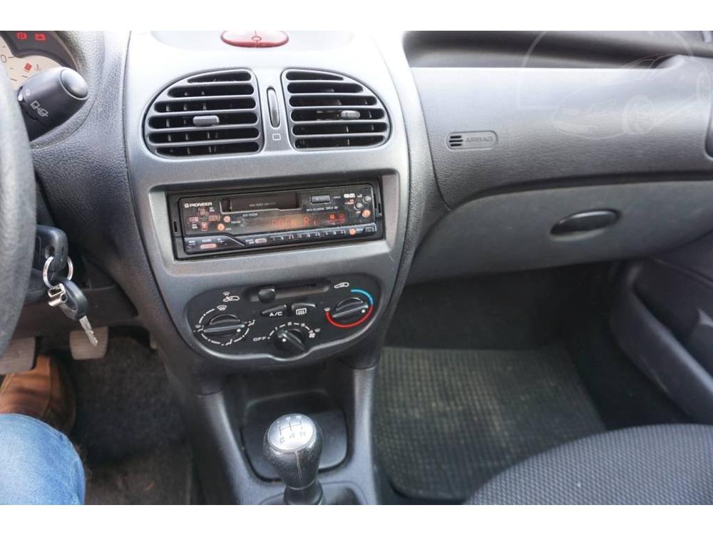 Toyota Yaris TOYTA 1,3