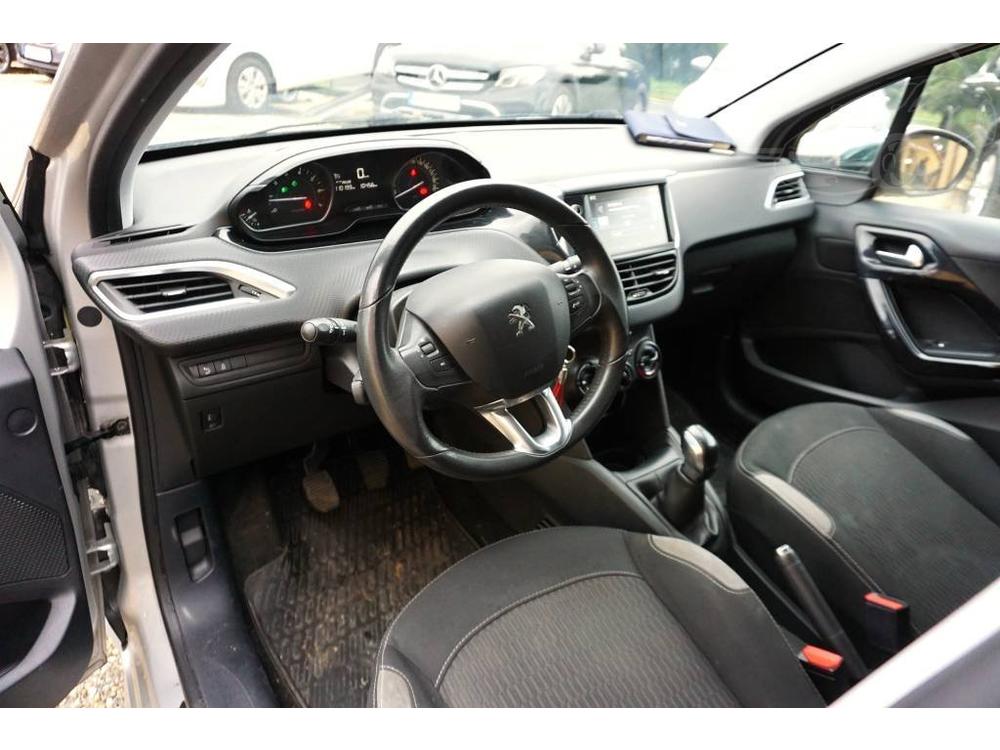 Peugeot 208 208 STYLE 1,2 60 kW