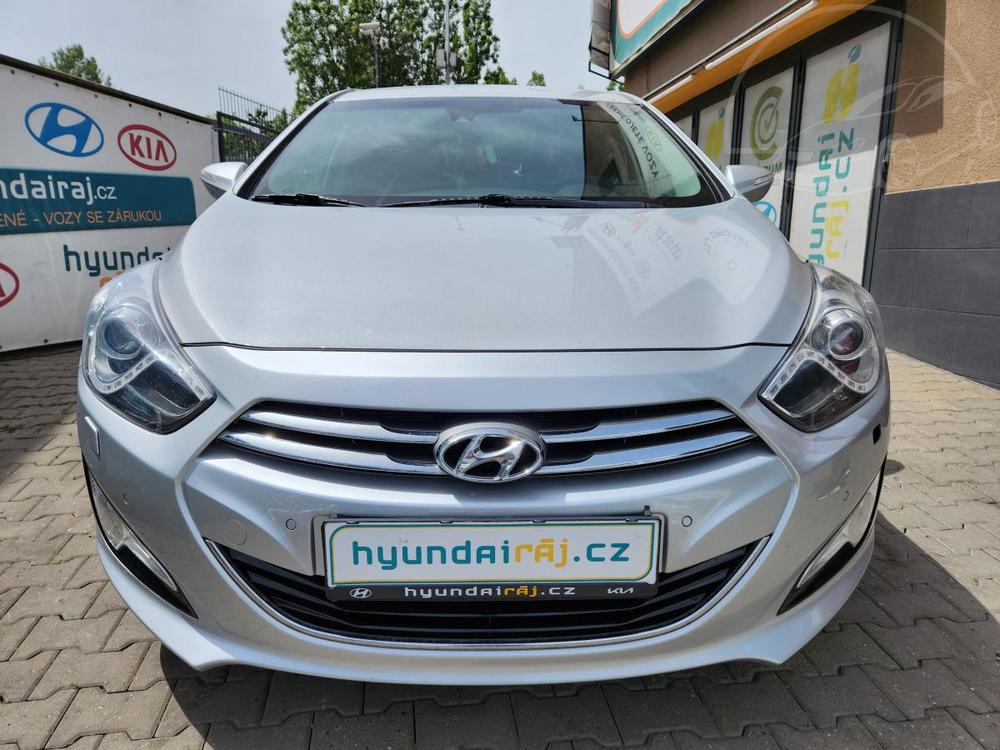 Hyundai i40 1.7-PREMIUM-KŮŽE-NAVI-KAMERA