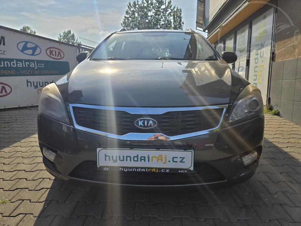 Kia Cee´d 1.6-TAŽNÉ-spotř.cca 5,5l/100km