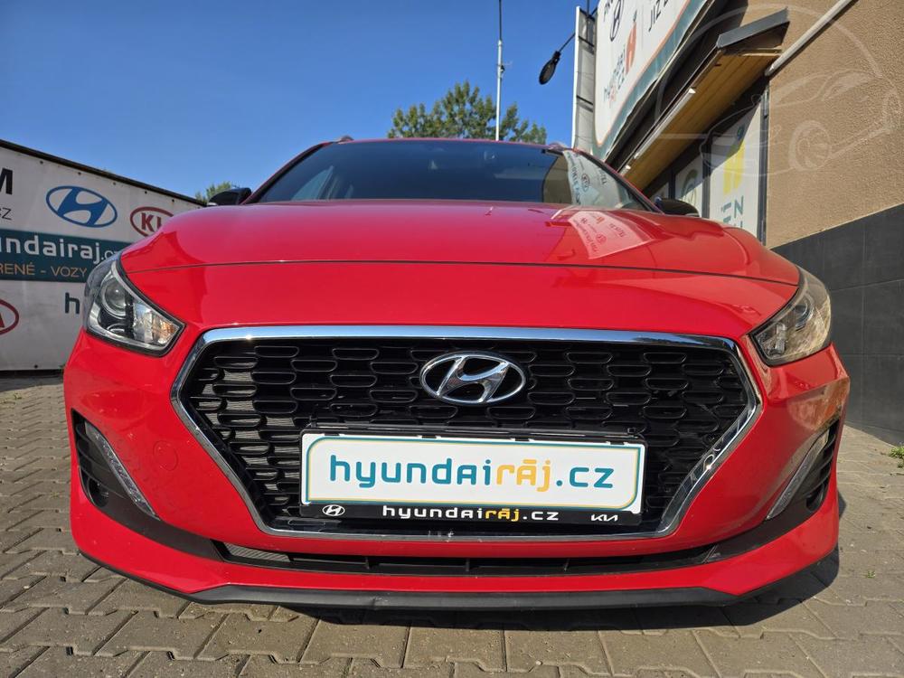 Hyundai i30 1.4-103kw-KAMERA-SENZORY