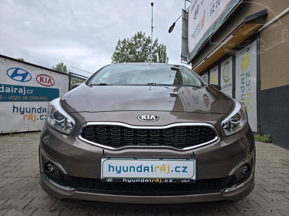 Kia Cee´d 1.6-1.maj.-100kw-NÍZKÉ KM