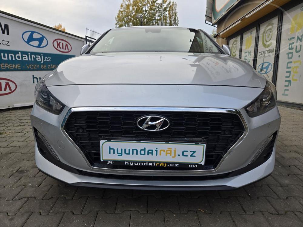 Prodm Hyundai i30 1.4-FASTBACK-AUT-NAVI-KAMERA