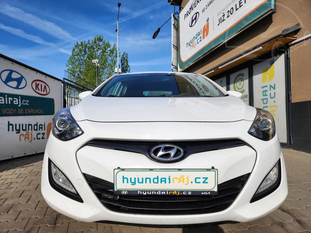 Hyundai i30 1,4, TAN-ISOFIX-KLIMA