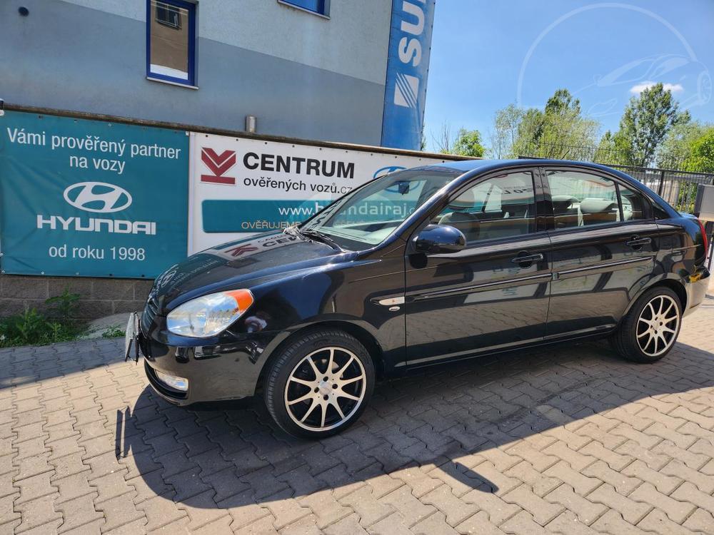 Hyundai Accent 1.5-CENTRL-1.MAJITEL-KLIMA