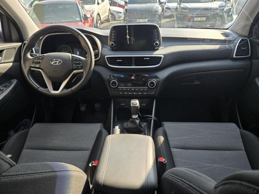 Hyundai Tucson 1.6-ZRUKA DO10/24-NAVI-KAMERA