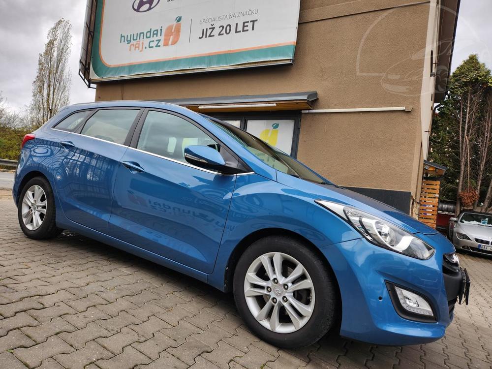 Hyundai i30 1.6TOP STAV-AUT.KLIMA-TEMPOMAT