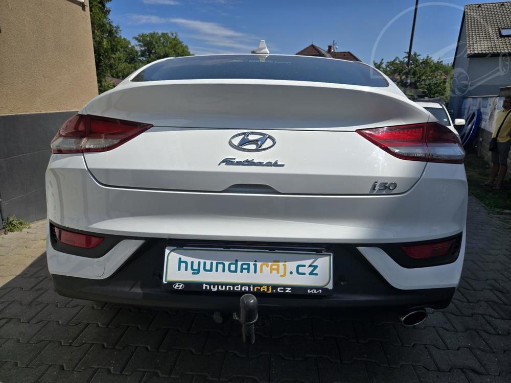 Hyundai i30 1.4-KAMERA-TAN-FASTBACK