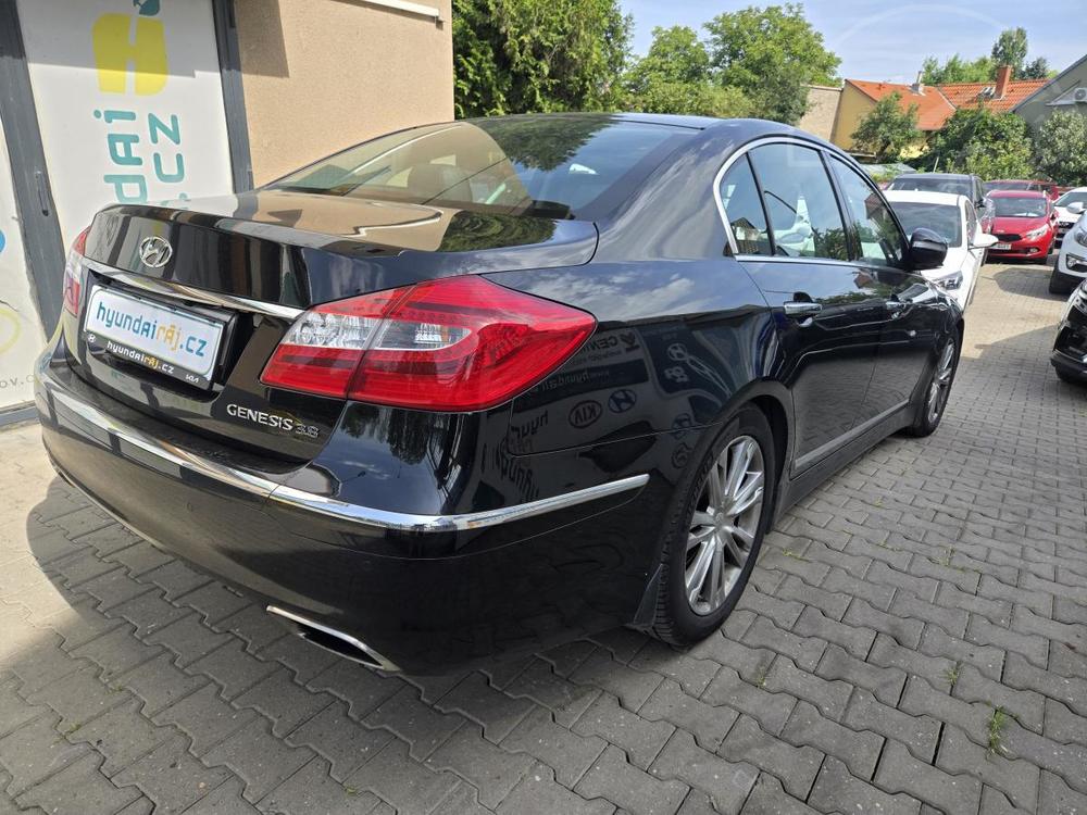 Hyundai Genesis 3.8-PREMIUM-PANORAMA-NAVIGACE