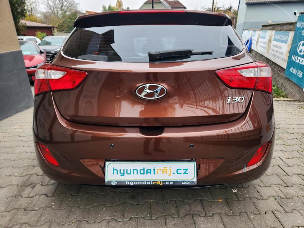 Hyundai i30 1.6-PRAV.SERVIS-KLIMA-TEMPOMAT