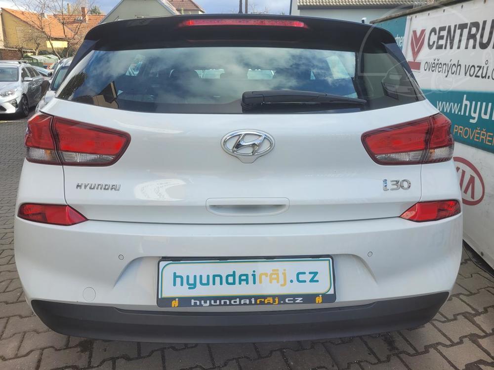 Hyundai i30 1.0-TEMPOMAT-SENZORY-ISOFIX