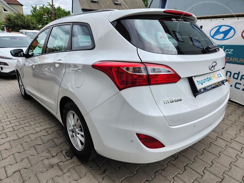 Hyundai i30 1.6-NZK KM-spot.5,1l/100km