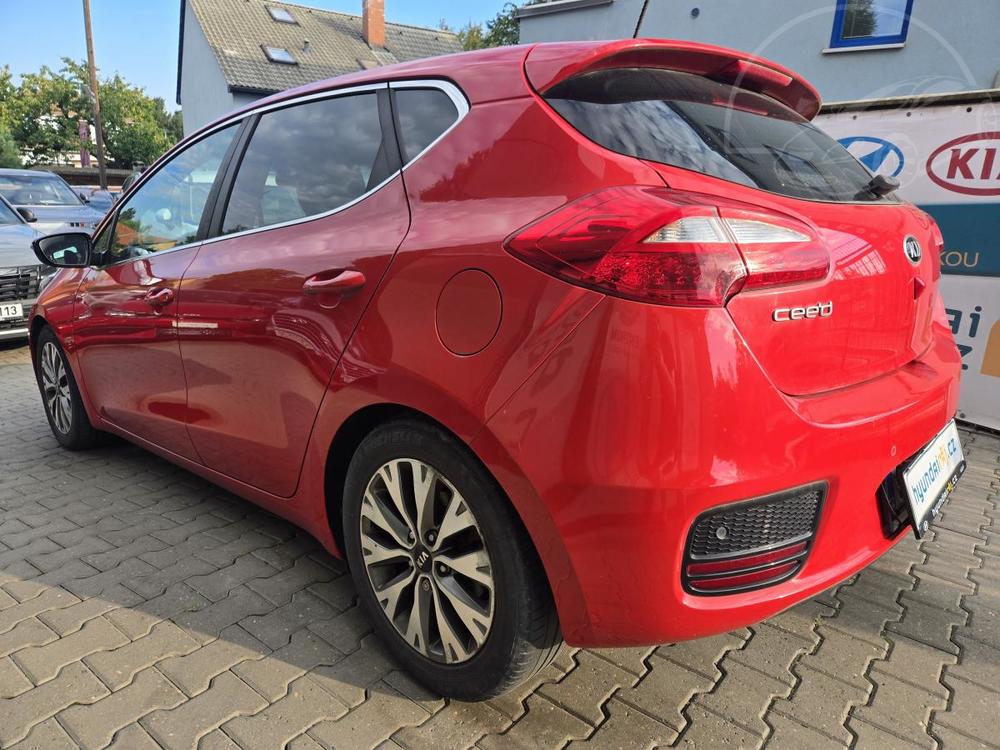 Kia Ceed 1.6-1.maj.-NAVI-KAMERA-99KW