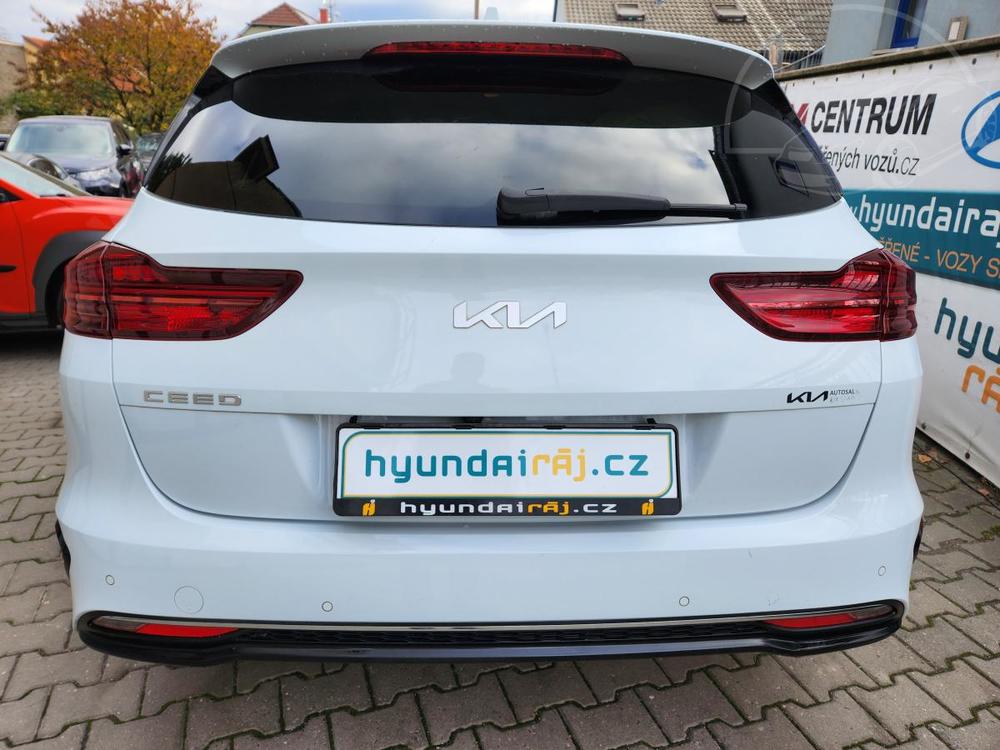 Kia Ceed 1.5.-1.MAJ-SENZORY-TEMPOMAT