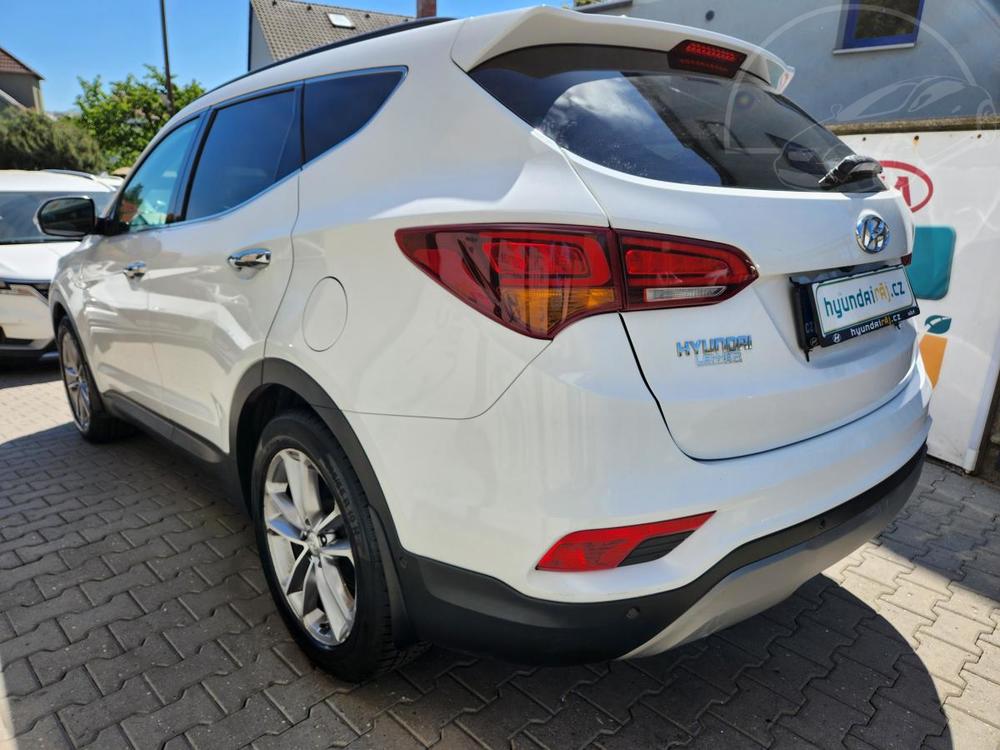 Hyundai Santa Fe 2.2-PREMIUM-PANORAMA-360kamer