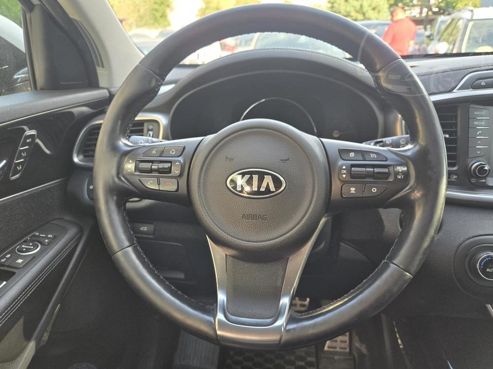 Kia Sorento 2.2-PREMIUM-AUTOMAT-KAMERA 360