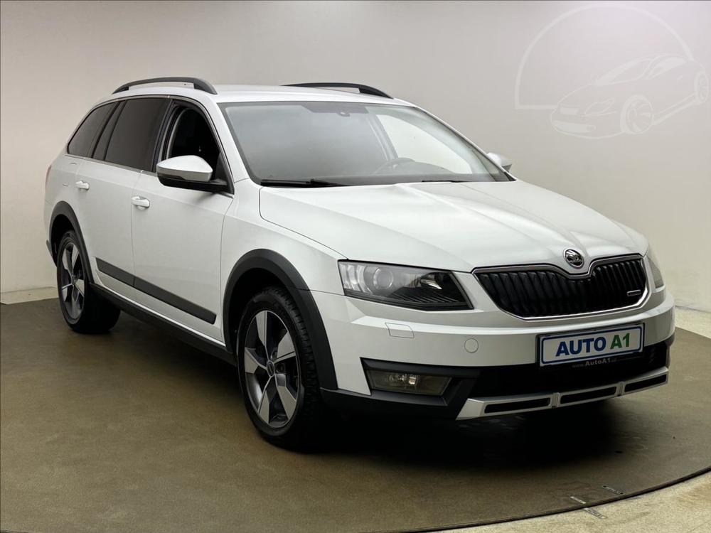 koda Octavia 2,0 TDi 135kW 4X4 DSG SCOUT CZ