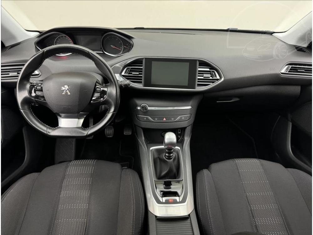 Peugeot 308 1,2 i 96kW ALLURE LED PANO NAV