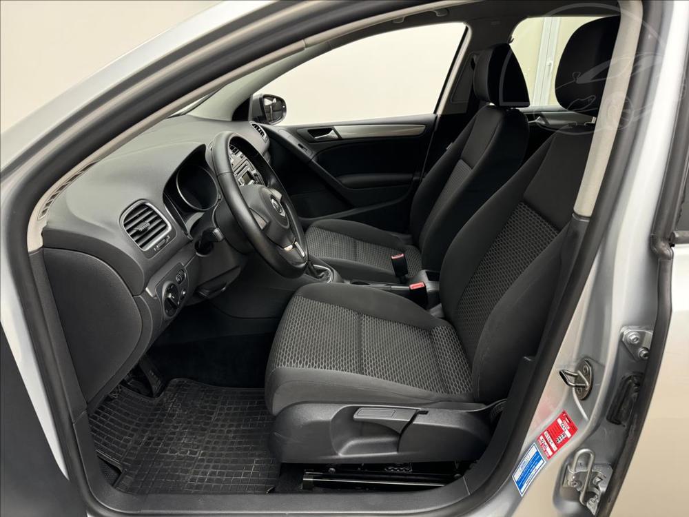 Volkswagen Golf 1,4 TSi 59kW KLIMA ZIM PNEU CZ