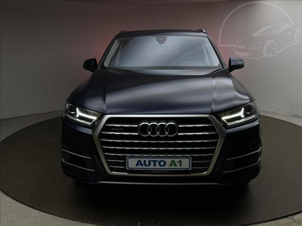 Audi Q7 3,0 50TDi 210kW Q PANO DPH TZ