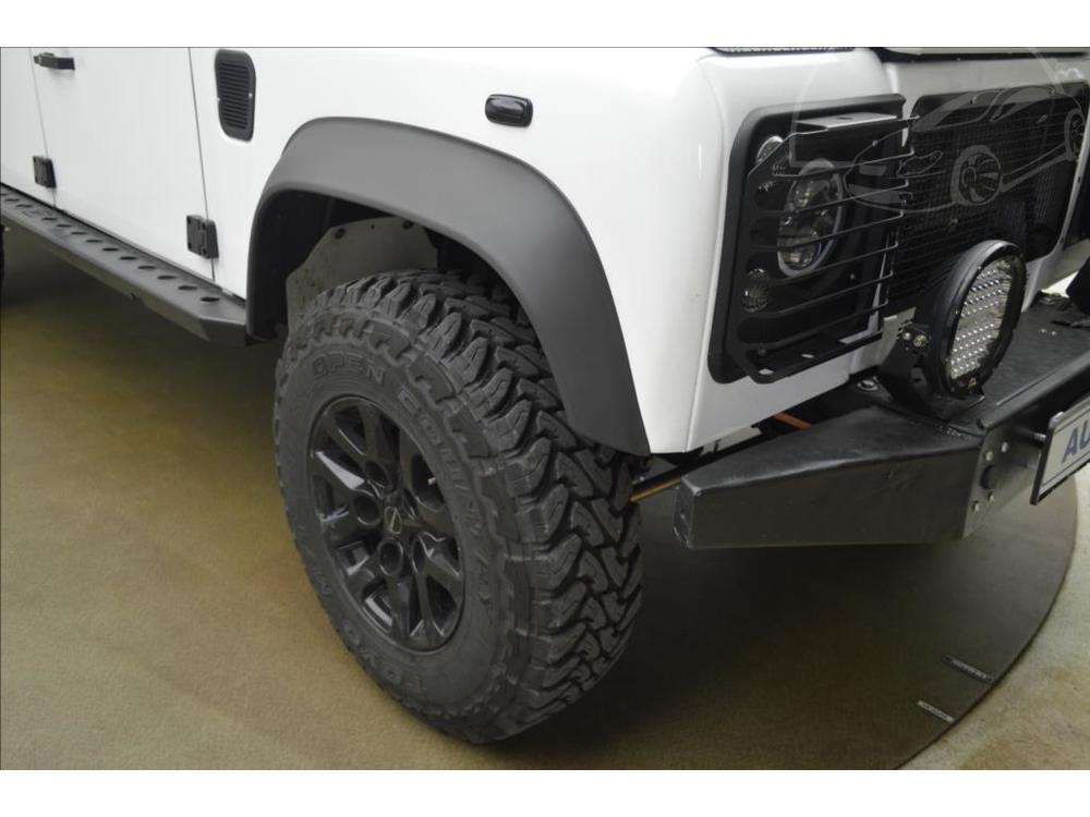 Land Rover Defender 2,5 130 Td5 90kW PO RENOVACI