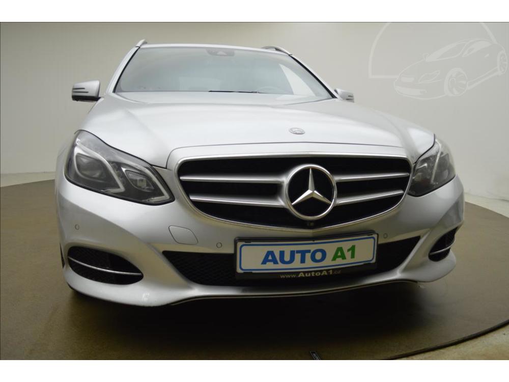 Mercedes-Benz E 3,0 E300d 170kW LED 360KAM AT