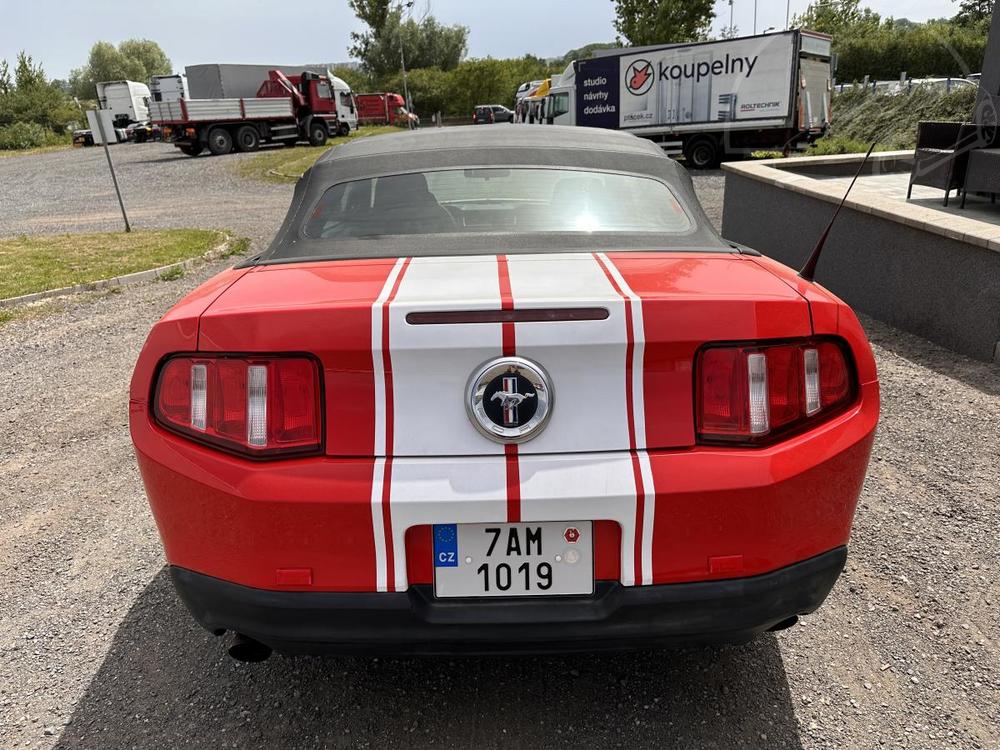 Ford Mustang 3.7 V6 EL.STECHA - AUTOMAT