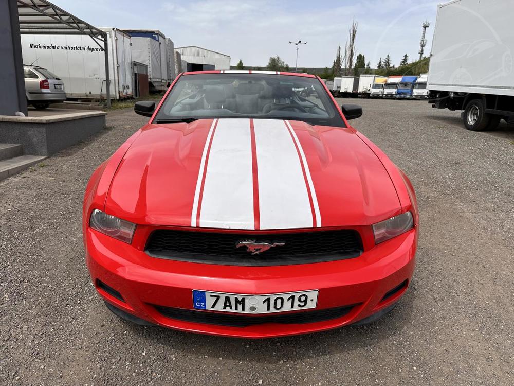 Ford Mustang 3.7 V6 EL.STECHA - AUTOMAT