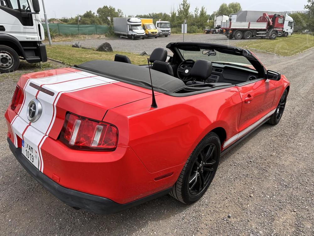 Ford Mustang 3.7 V6 EL.STECHA - AUTOMAT