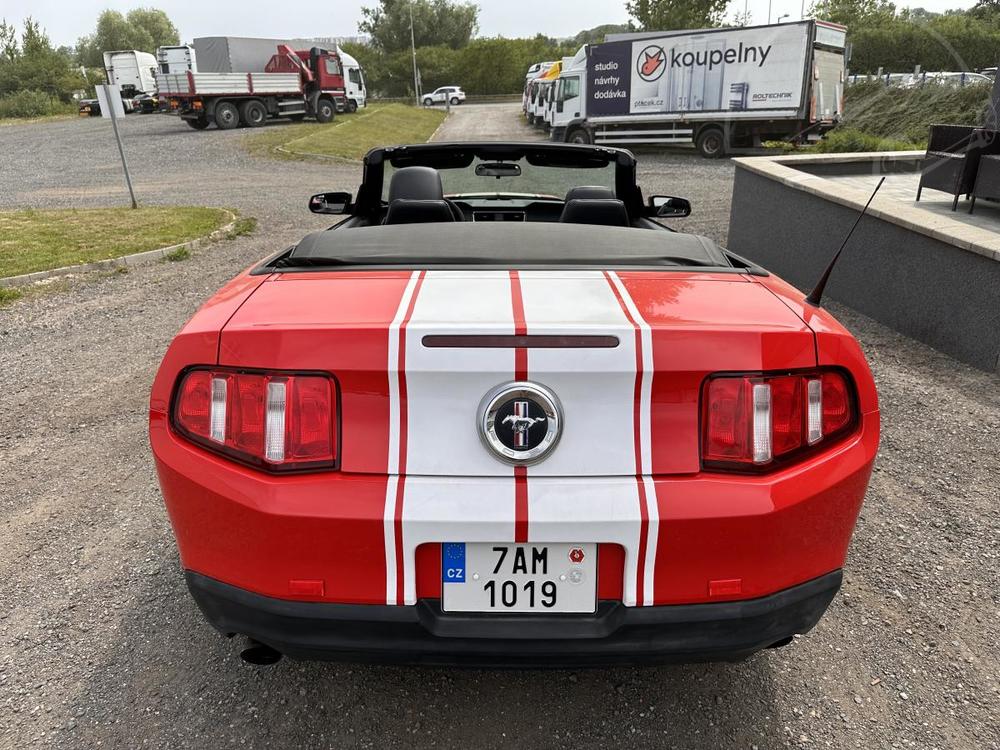 Ford Mustang 3.7 V6 EL.STECHA - AUTOMAT