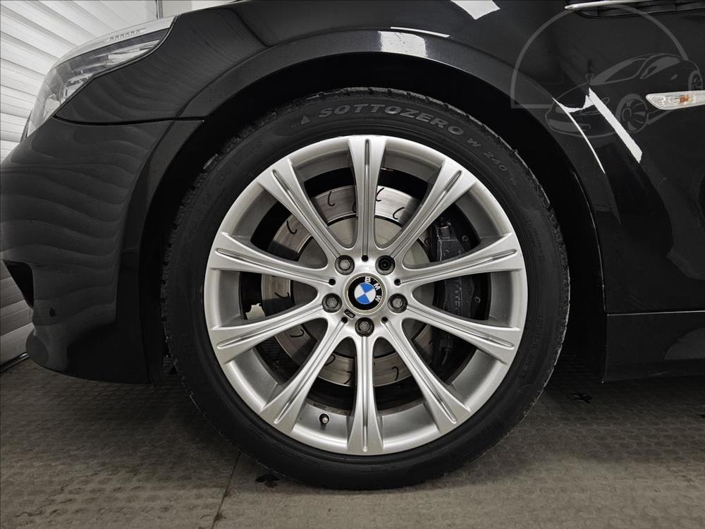 BMW M5 5,0 e60 V10 SERVIS