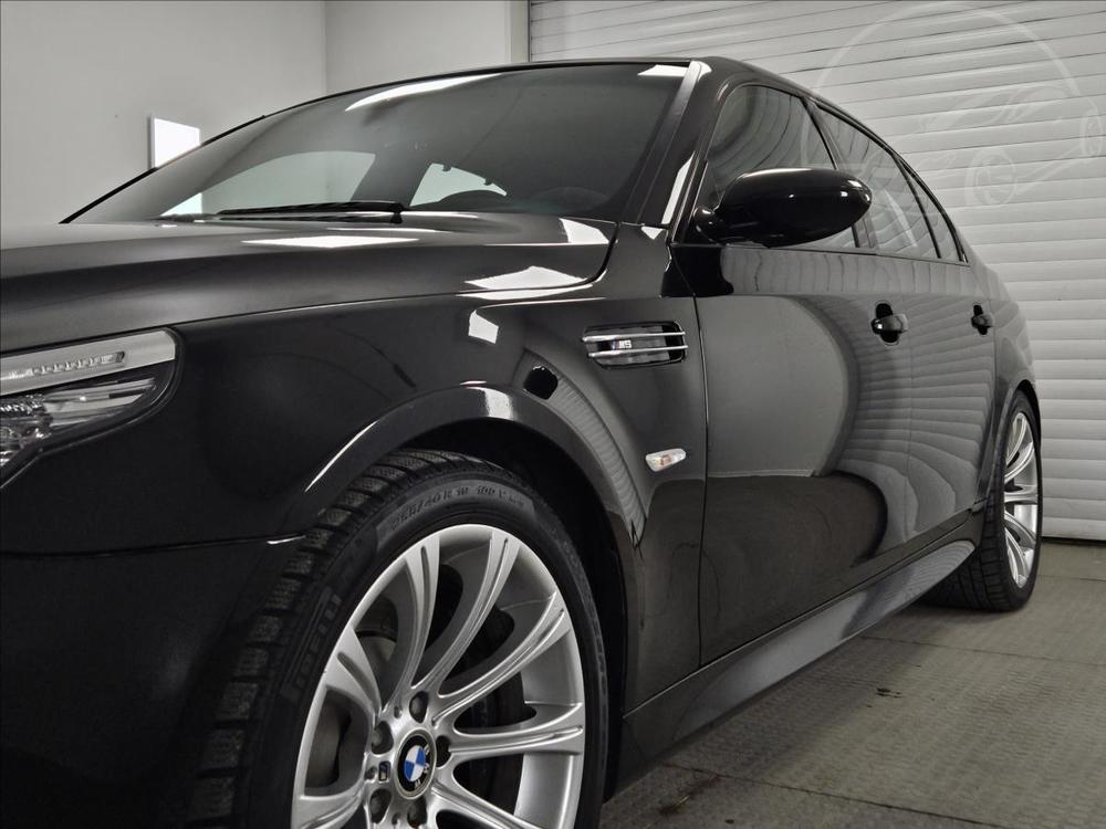 BMW M5 5,0 e60 V10 SERVIS