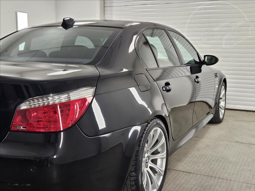 BMW M5 5,0 e60 V10 SERVIS