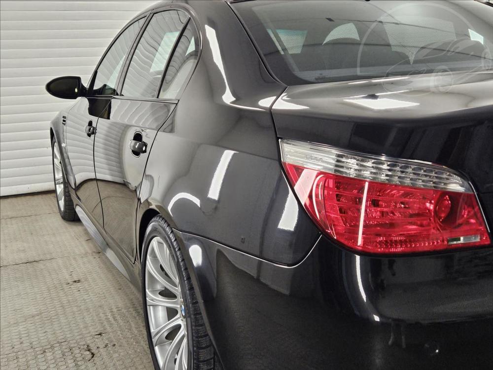 BMW M5 5,0 e60 V10 SERVIS