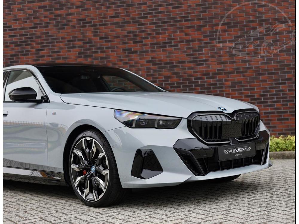 BMW 550 e M SPORT xDrive