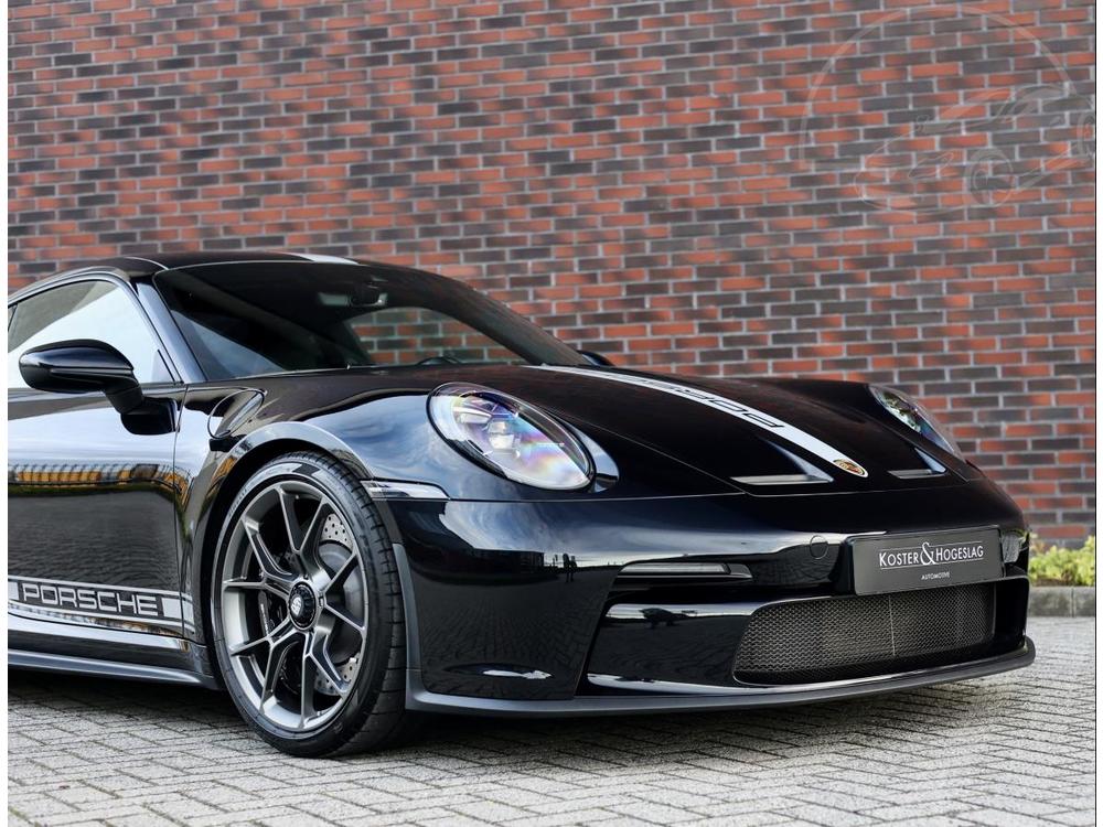 Porsche 911 992 GT3 Touring *Sport Chrono