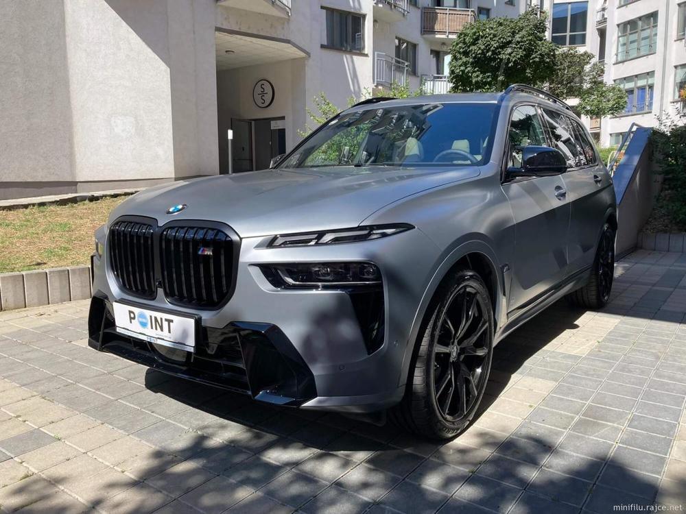 BMW X7 M60i možnost nájmu nájmu s odk