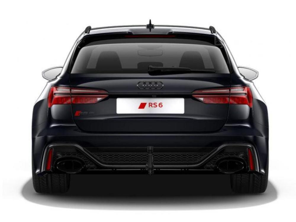 Audi RS6 Pln vbava monost njmu